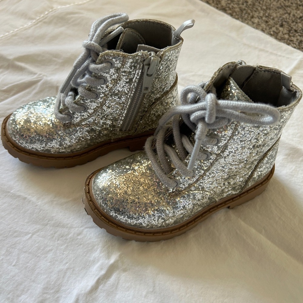 Old Navy Kids Silver Glitter Combat Boots Size 6 Toddler Side Zip Lace Up